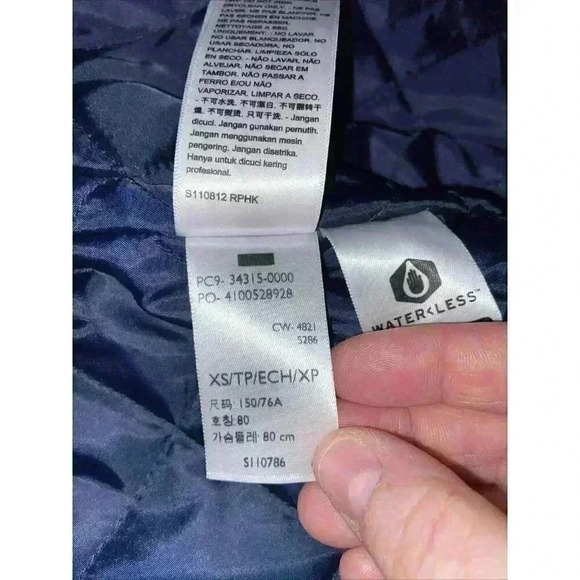 Levi's Premium Women's Oversized Faux Fur Trucker Jacket XS Blue Denim Furry Fur - Picture 12 of 12